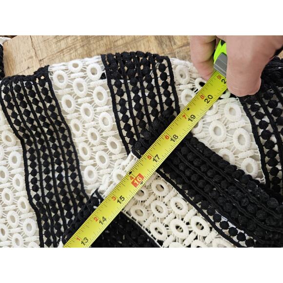 Talbots Eyelet Crocheted Black & White Striped Blouse 3/4 Sleeve Size XL NWT - Picture 9 of 9